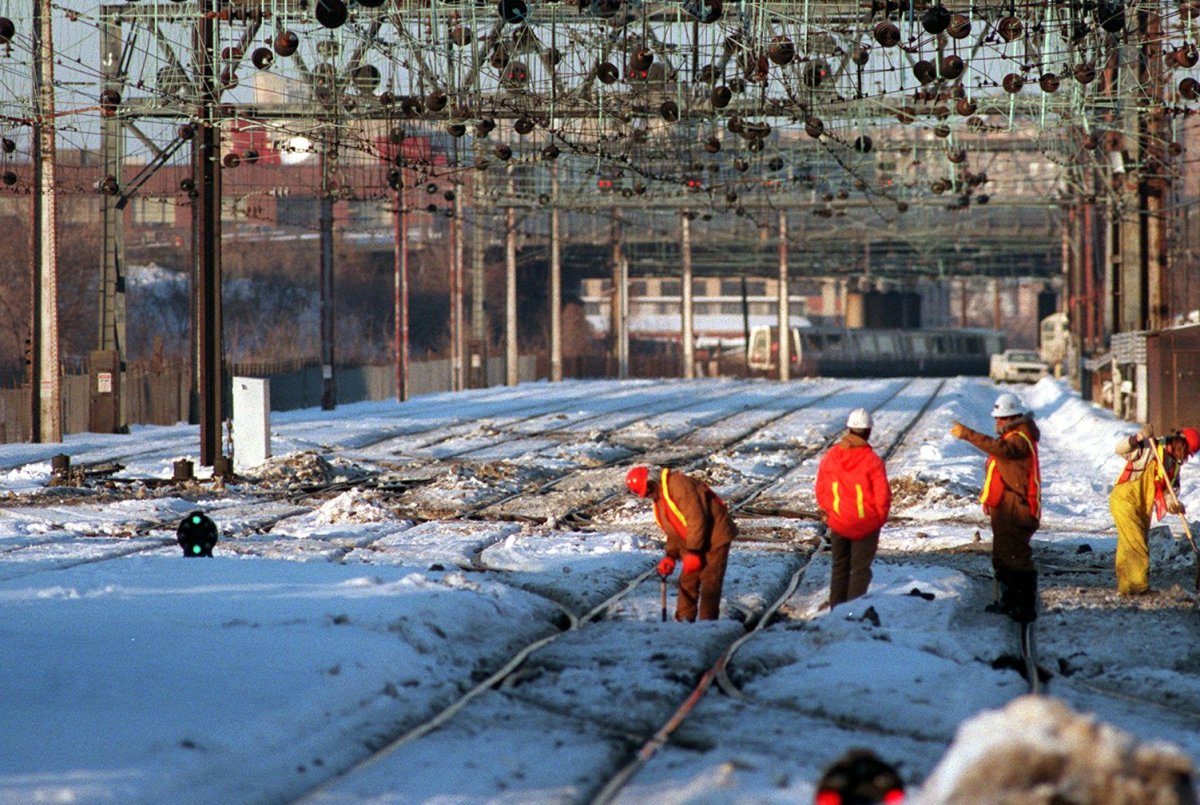 Winter weather forces Amtrak to cancel dozens of trains in Northeast Corridor